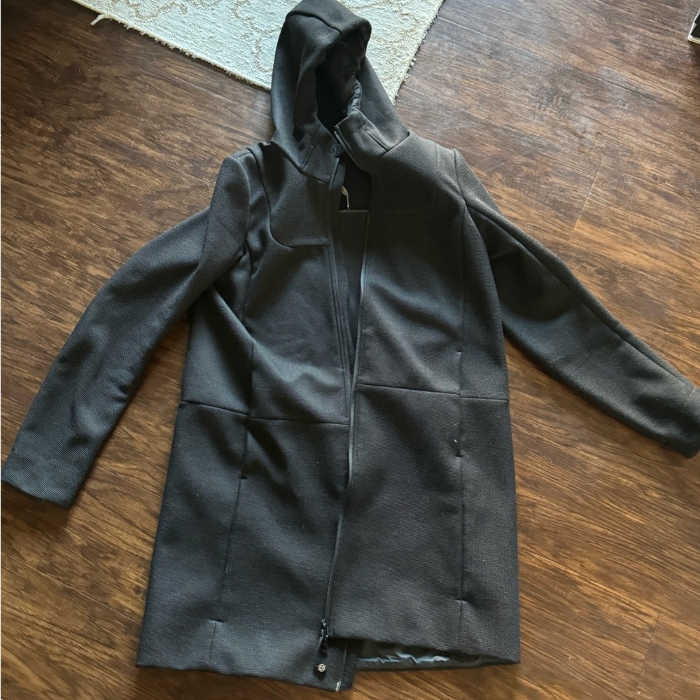Lululemon black/grey marled long coat size 12
